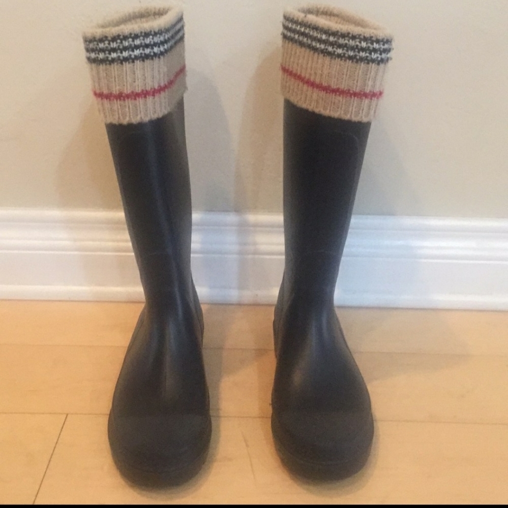 Burberry rain boots